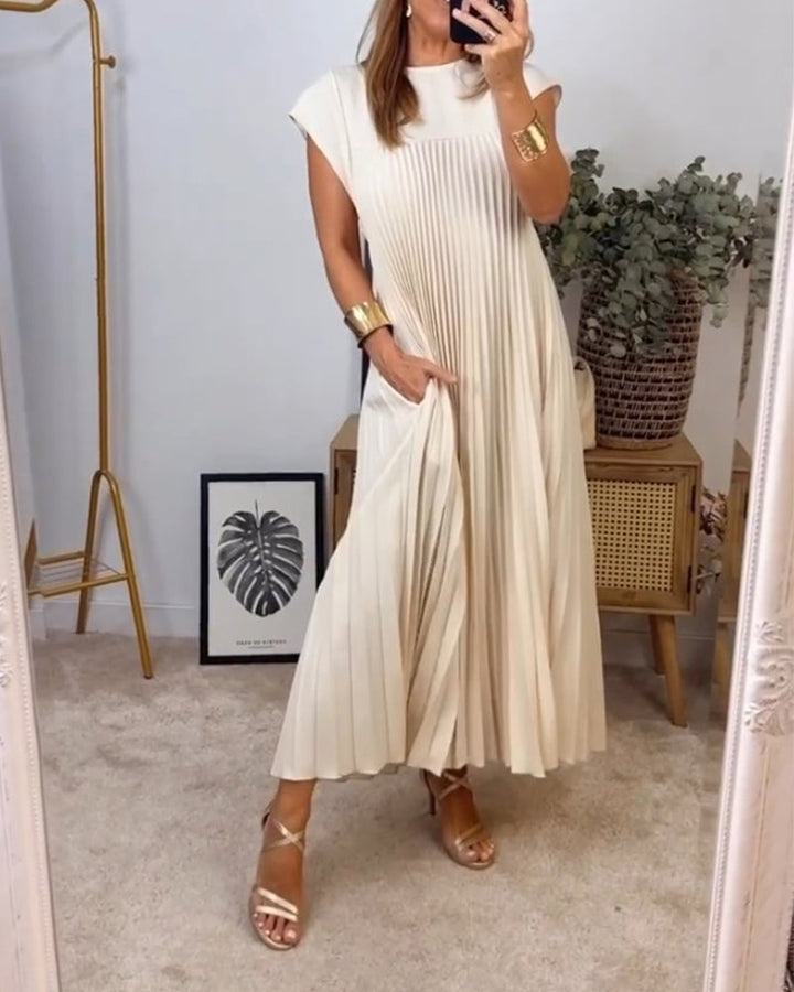Sorrel - Elegant Spliced Pleated Maxi Dress
