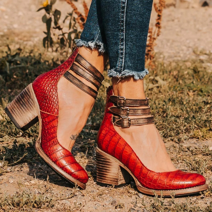 Kyshael | Sophisticated Vintage Heels
