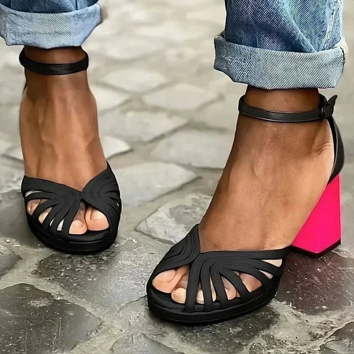 Vynarae | Classic Heels